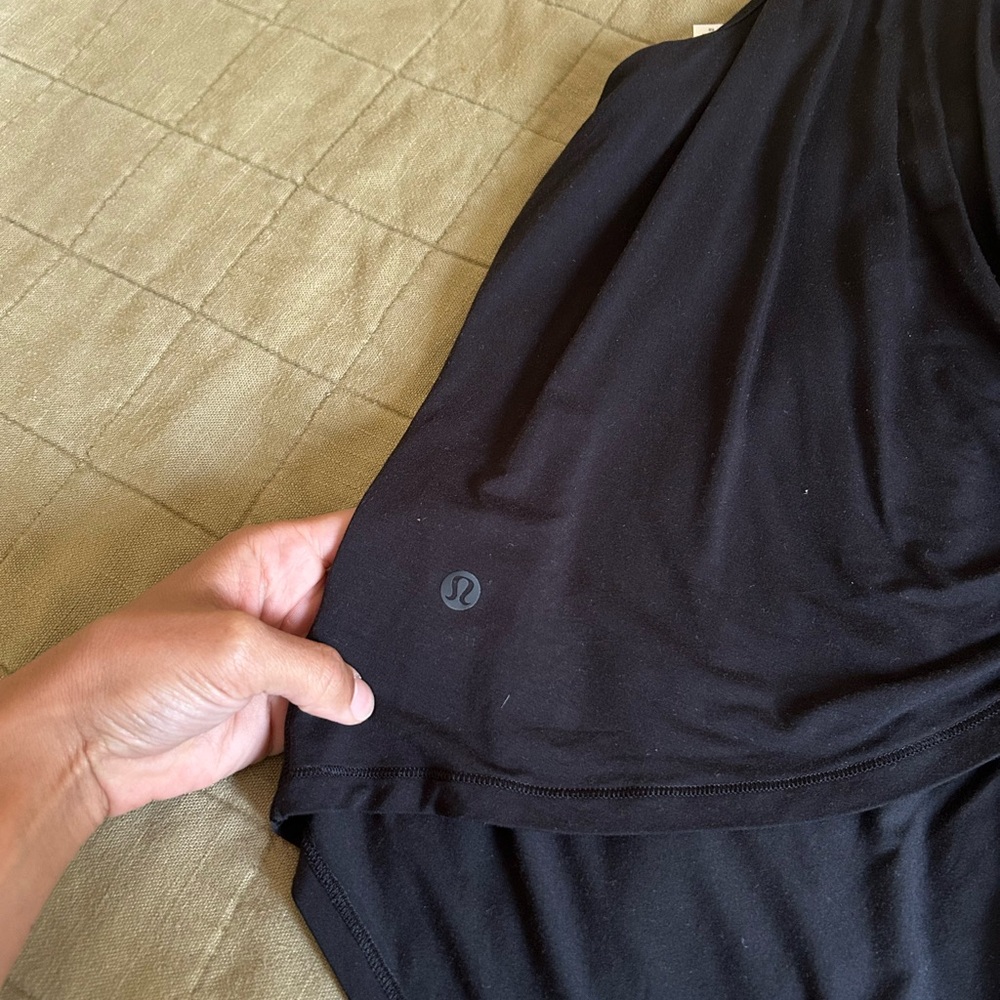 Lululemon Yoga Tank Top Size 8 - Picture 4 of 4